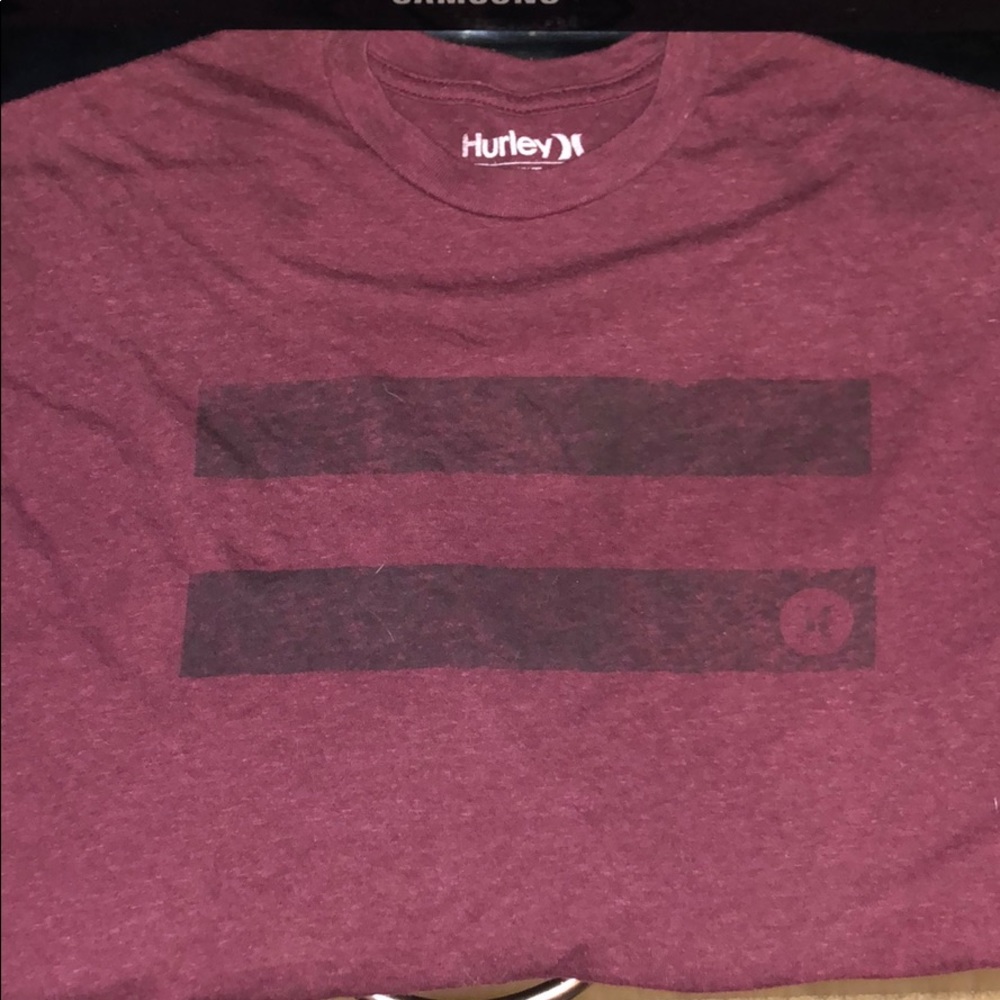Hurley tshirt maroon